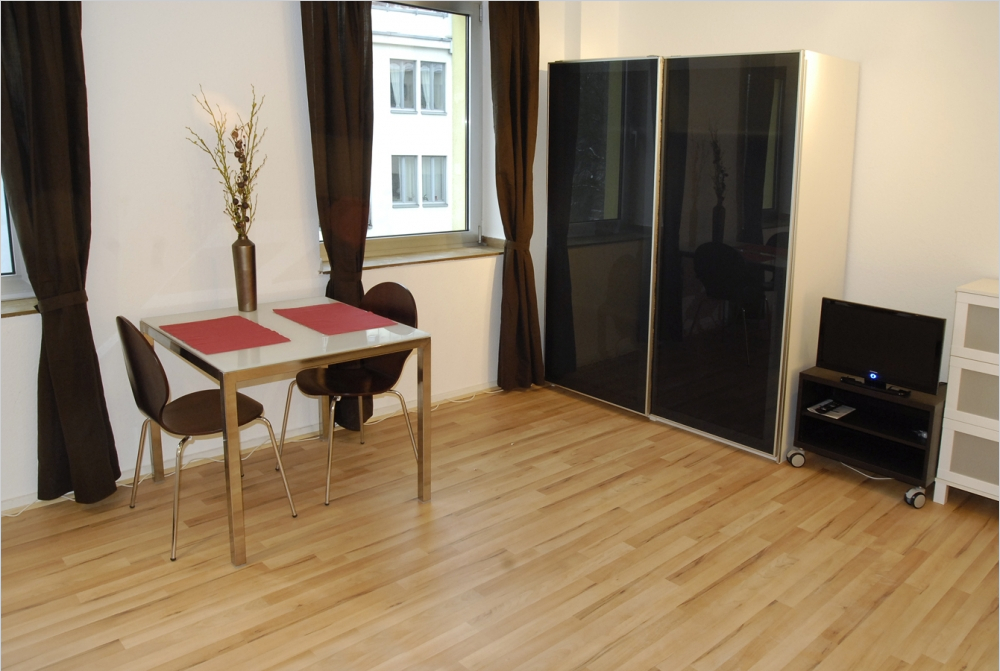1 Zimmer in Düsseldorf - Photo 2