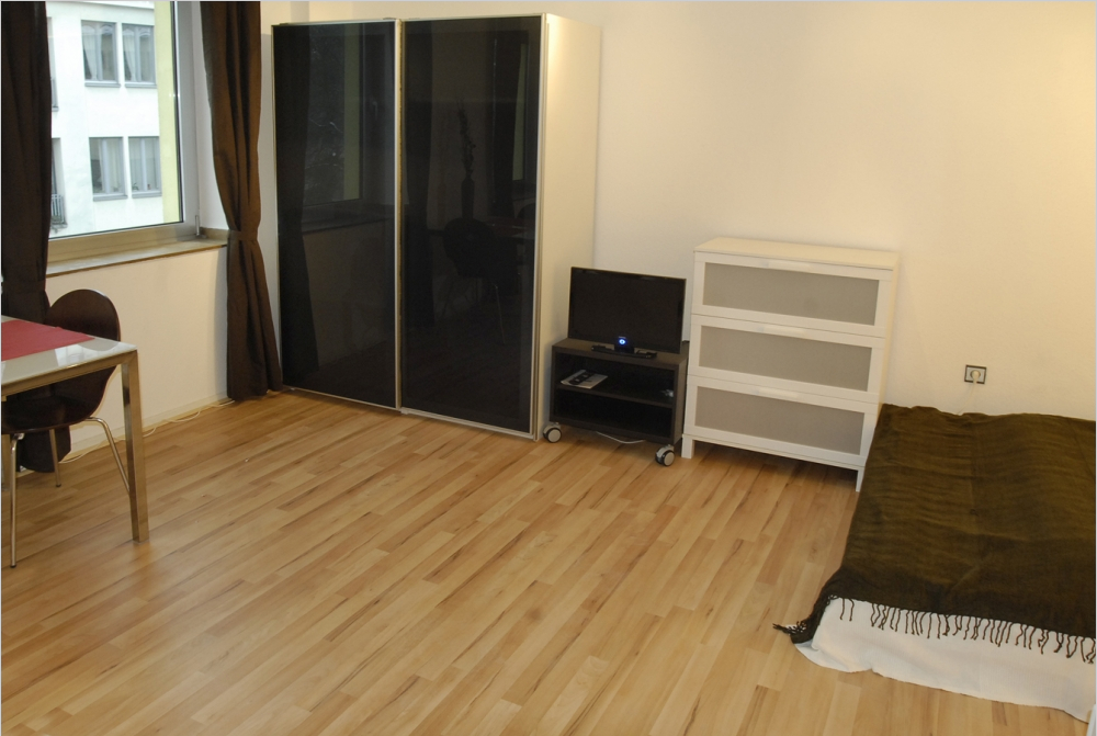 1 Zimmer in Düsseldorf - Photo 3