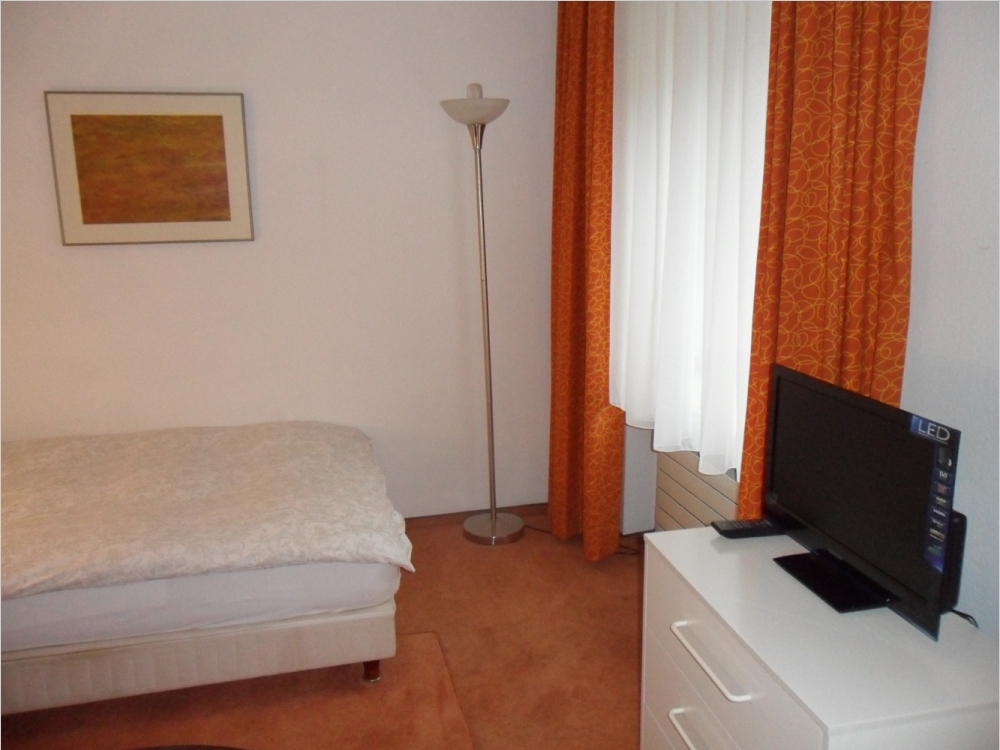 1 Zimmer in Düsseldorf - Photo 2