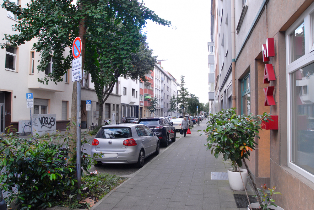 Strasse