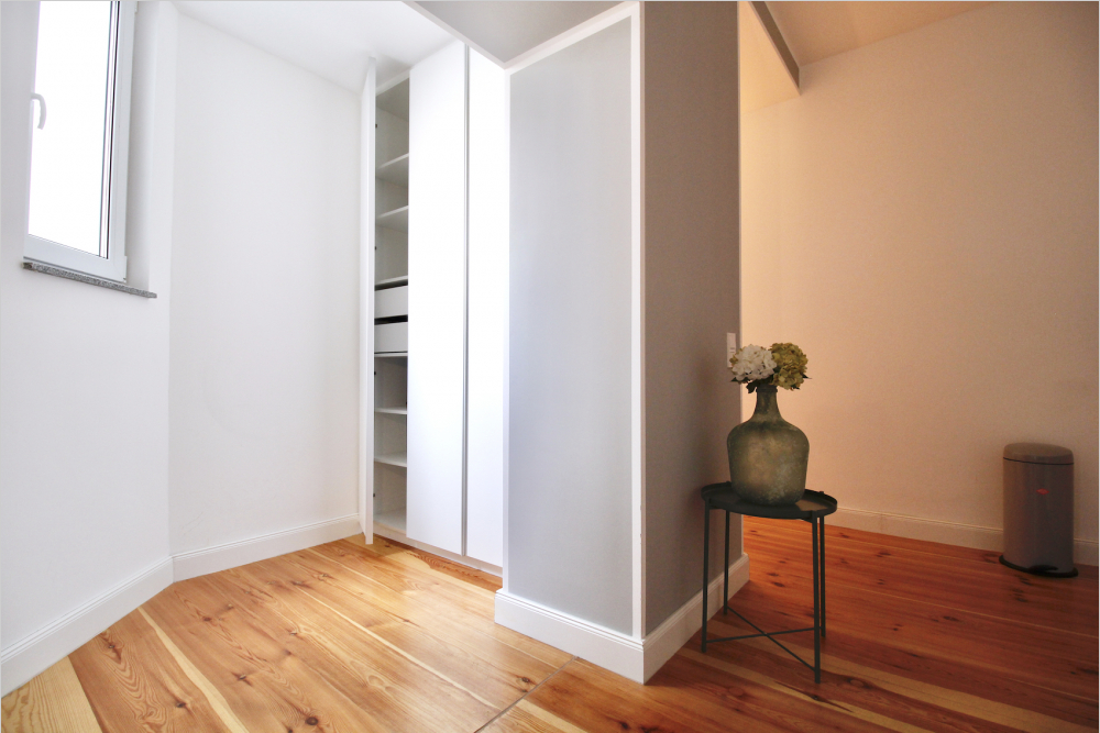 Schrank